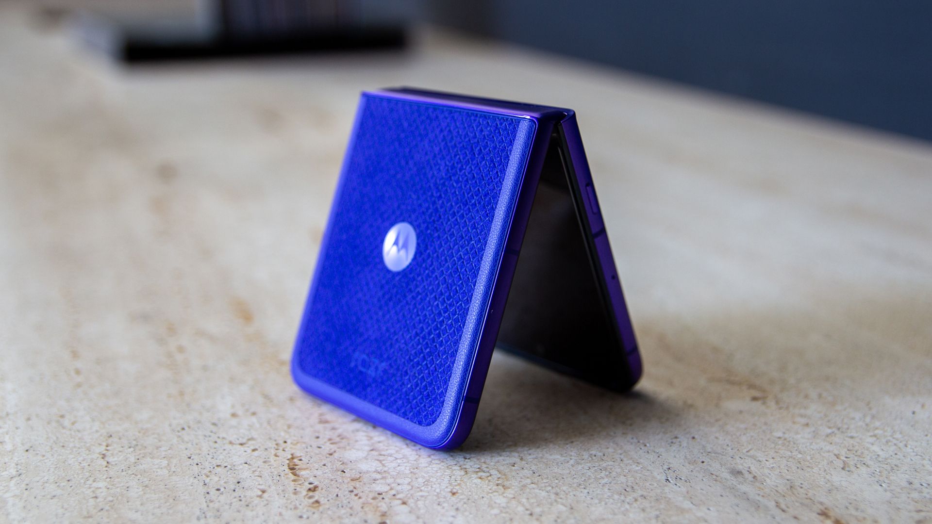 Motorola's iPhone Duo rival appears online and the specs won't worry Apple or Samsung – but the price might