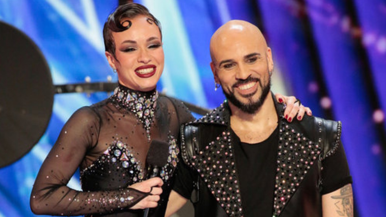 Despite Three Golden Buzzer Acts on the AGT Premiere, One Performer’s Scary Knife-Throwing Story Stole the Spotlight Despite Three Golden Buzzer Acts on the AGT Premiere, One Performer’s Scary Knife-Throwing Story Stole the Spotlight