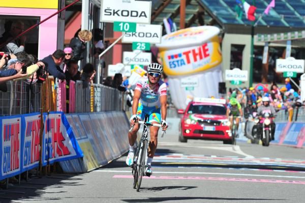 Roman Kreuziger (Pro Team Astana) retained the white jersey