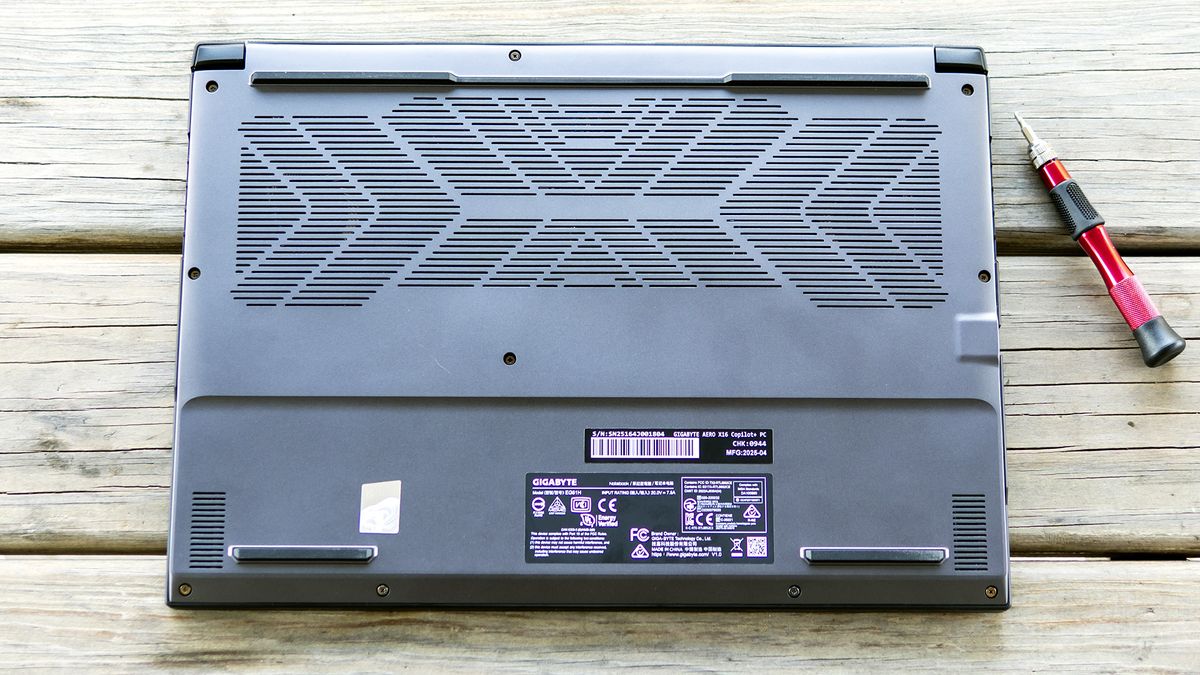 Gigabyte Aero X16