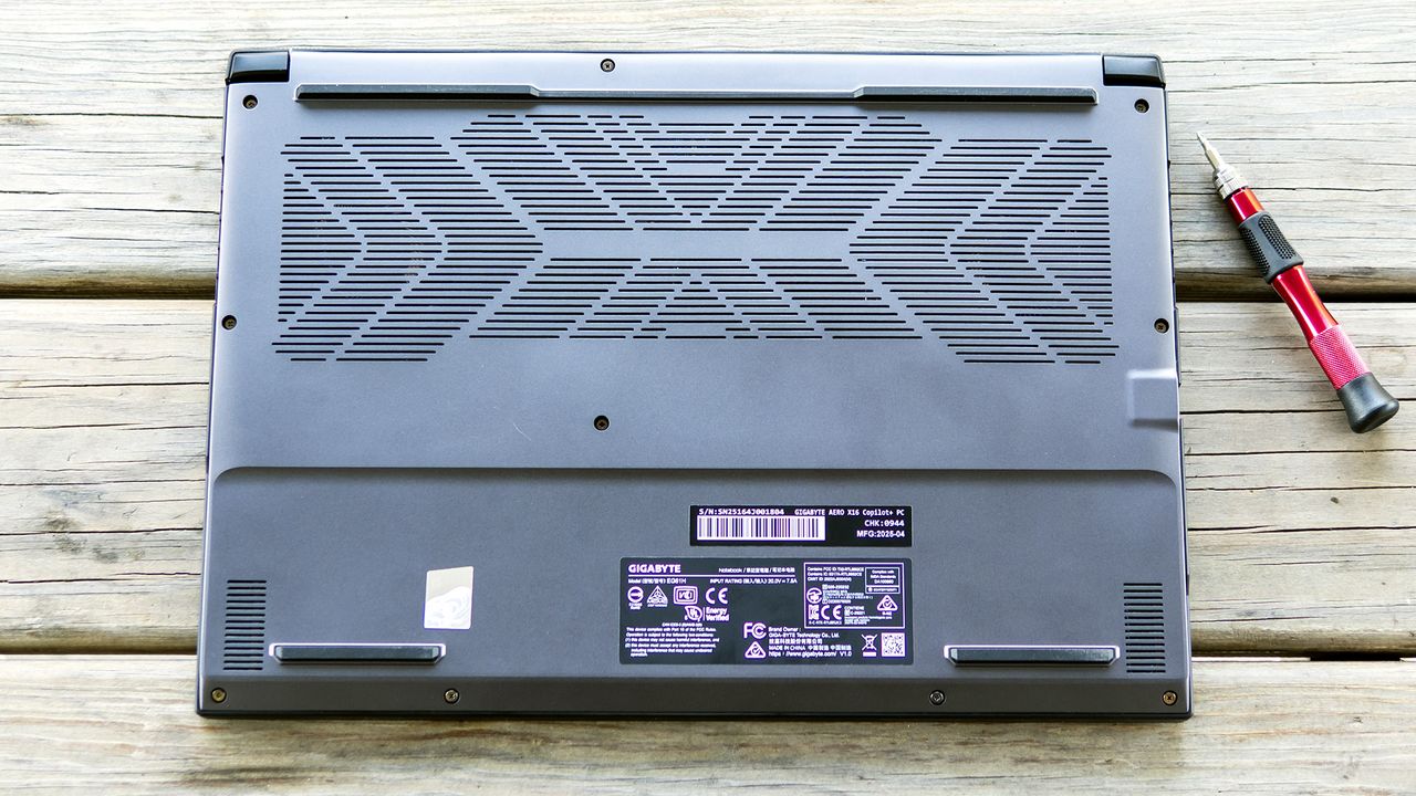 Gigabyte Aero X16