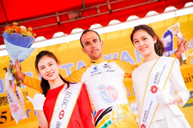 Remy Di Gregorio in the yellow jersey