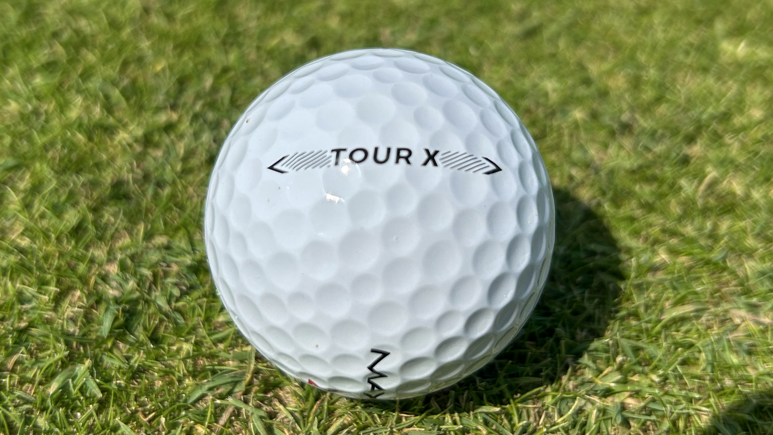 Photo of the Maxfli 2025 Tour X Golf Ball