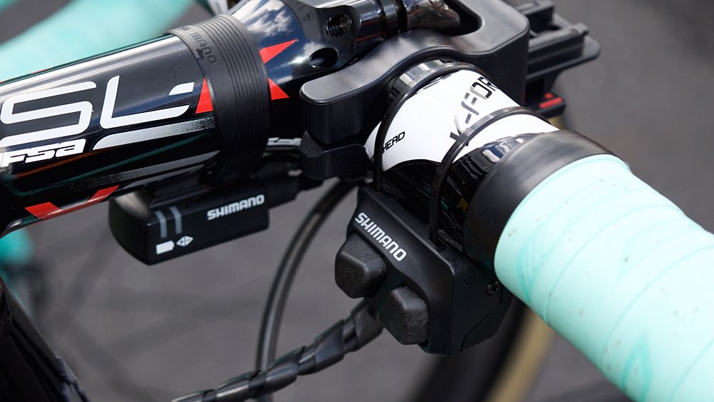 George Bennett's Bianchi Oltre XR4 - Shimano Dura Ace Di2