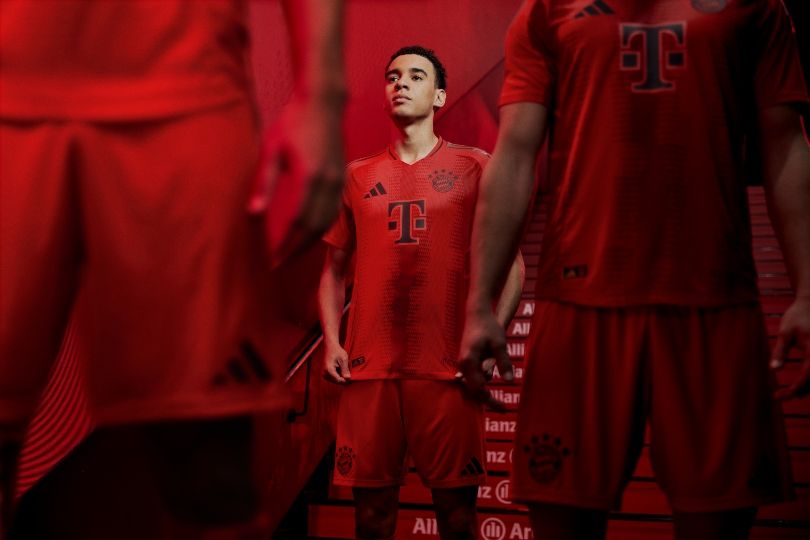 Adidas Bayern Munich 2024/25 home shirt and kit