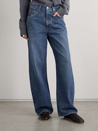 Low Curve Mid-Rise Wide-Leg Jeans