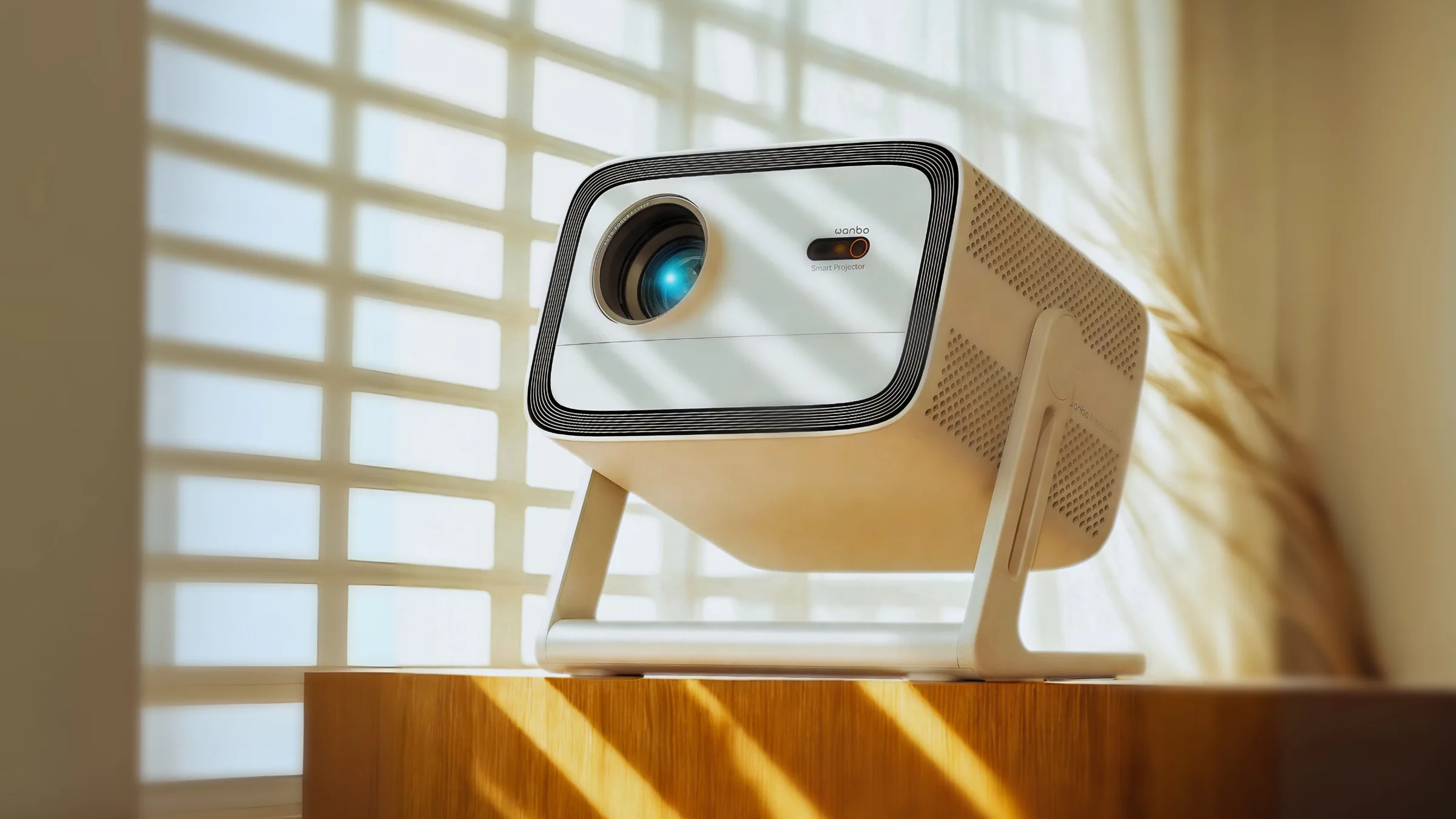 Wanbo Vali 1 portable projector lifestyle image 