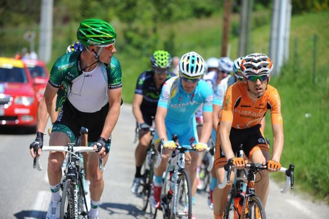 Thomas Voeckler (Europcar) checks on the other riders in the break