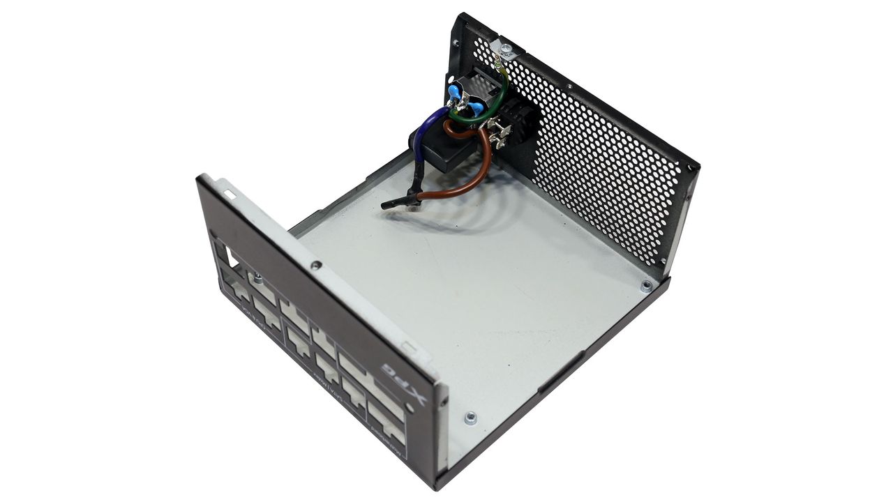 XPG Cybercore 1000