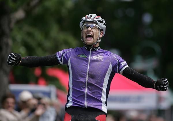 Uwe Hochenwarter (Muskelkater Genesis team) celebrates his win