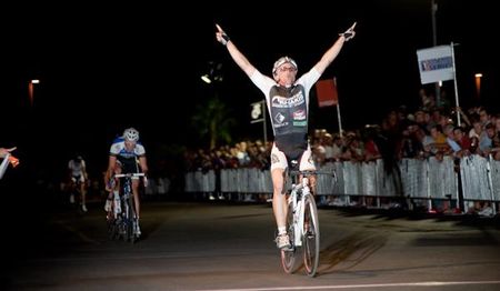 Eric Barlevav (Team Mountain Khakis) wins the USA Crits series finale in Las Vegas.
