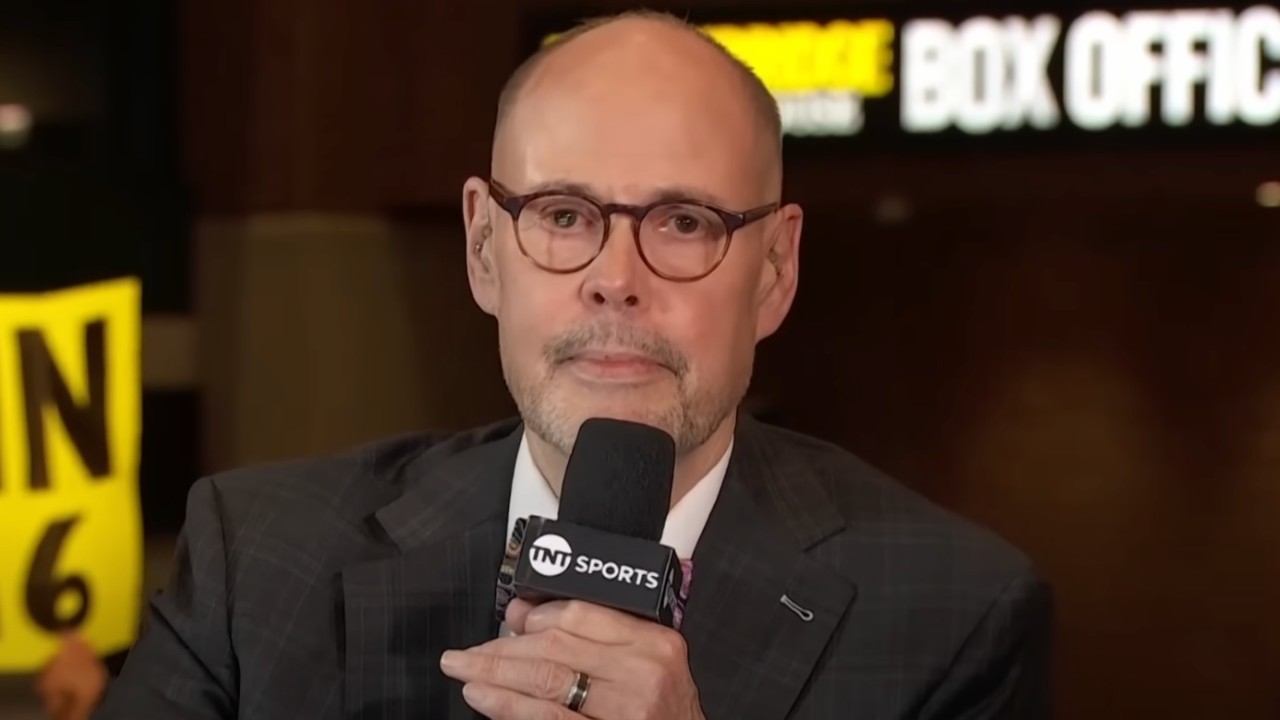 Ernie Johnson signs off for the final time on Inside the NBA