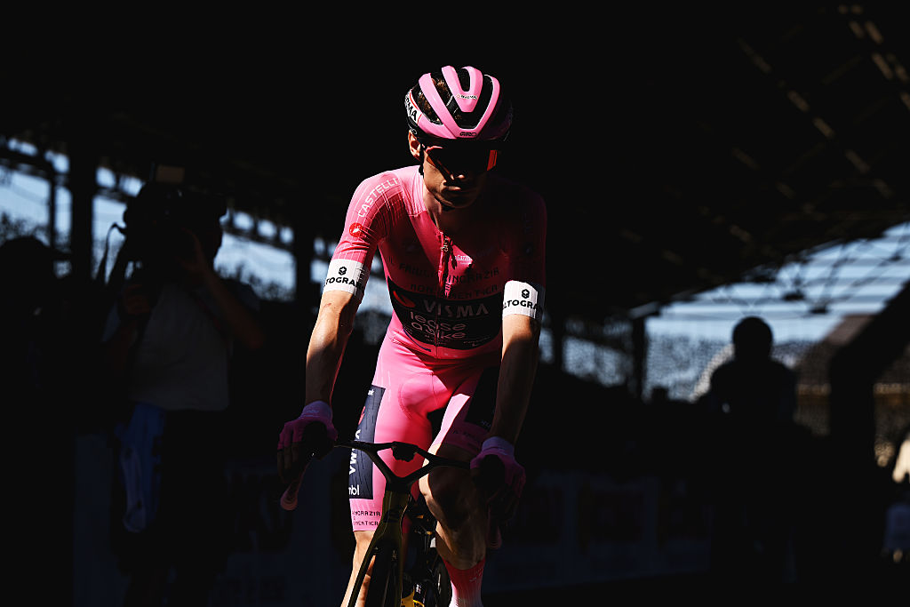 GEMONA DEL FRIULI, ITALY - MAY 30: Jonas Vingegaard of Denmark and Team Visma | Lease a Bike - Pink Leader Jersey prior to the 109th Giro d&amp;amp;apos;Italia 2026, Stage 20 a 200km stage from Gemona del Friuli to Piancavallo 1289m / #UCIWT / on May 30, 2026 in Gemona del Friuli, Italy. (Photo by Dario Belingheri/Getty Images)