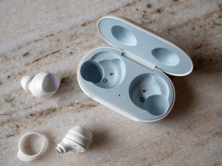 Galaxy buds plus cleaning new arrivals