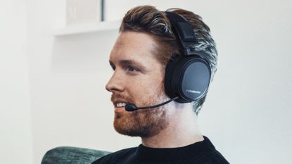 SteelSeries Arctis Pro Wireless vs Logitech G635 7.1 LightSync: which  gaming headset is best? | T3