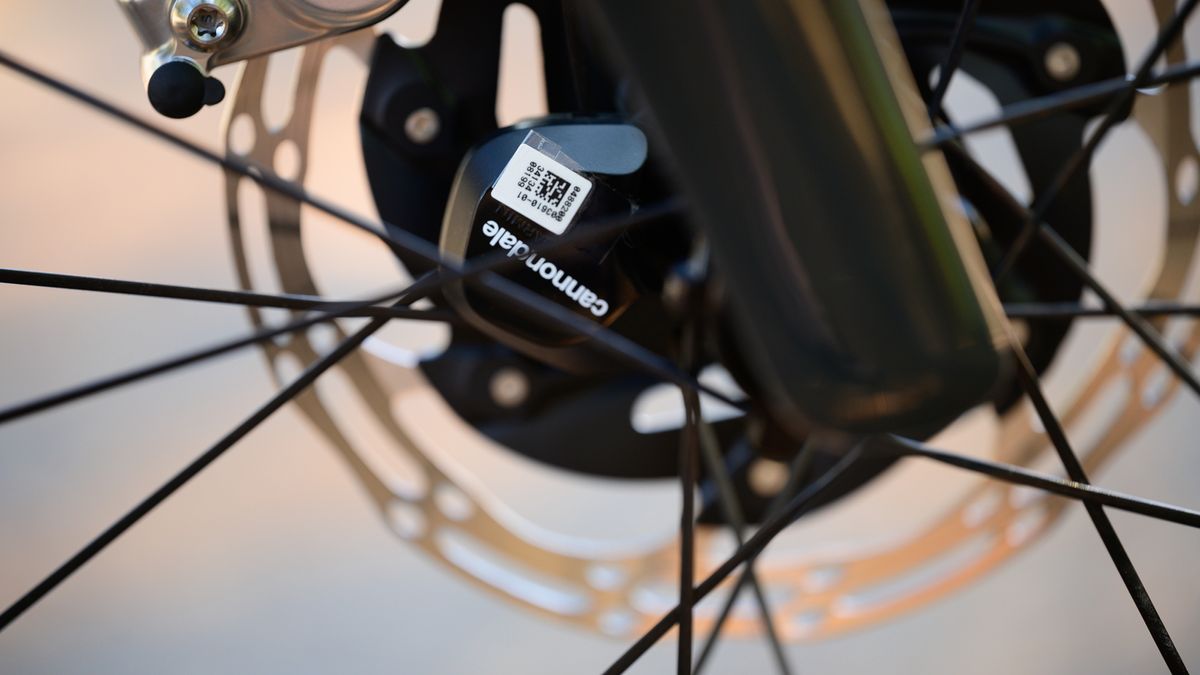 Cannondale SuperSix Evo 4 included speed sensor