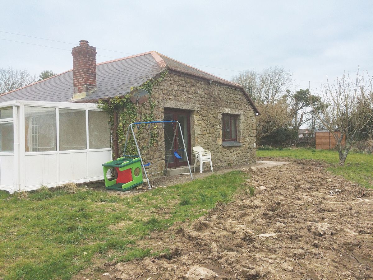 dated bungalow before extensions