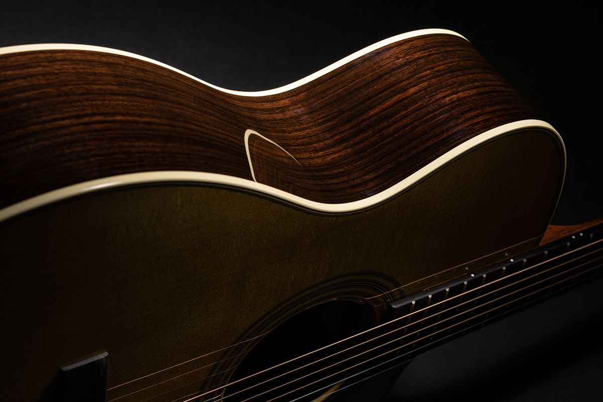 Details photos of the Martin SC-28E