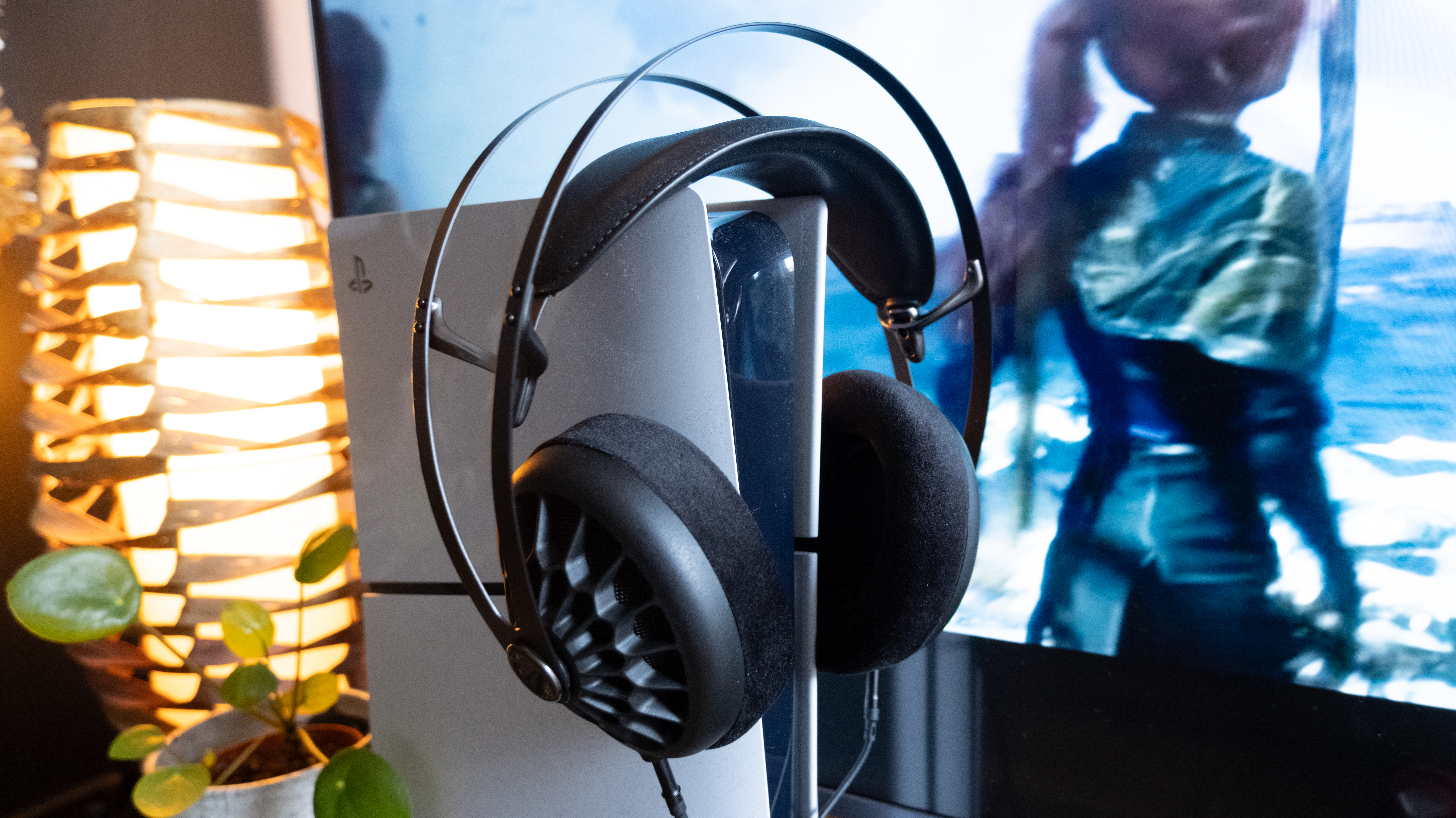 Meze 105 AER wired headphones being used with a PS5 Slim