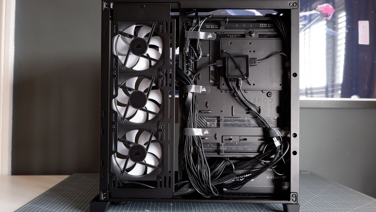 Corsair Frame 4500X ATX PC case throughout a PC build for testing.