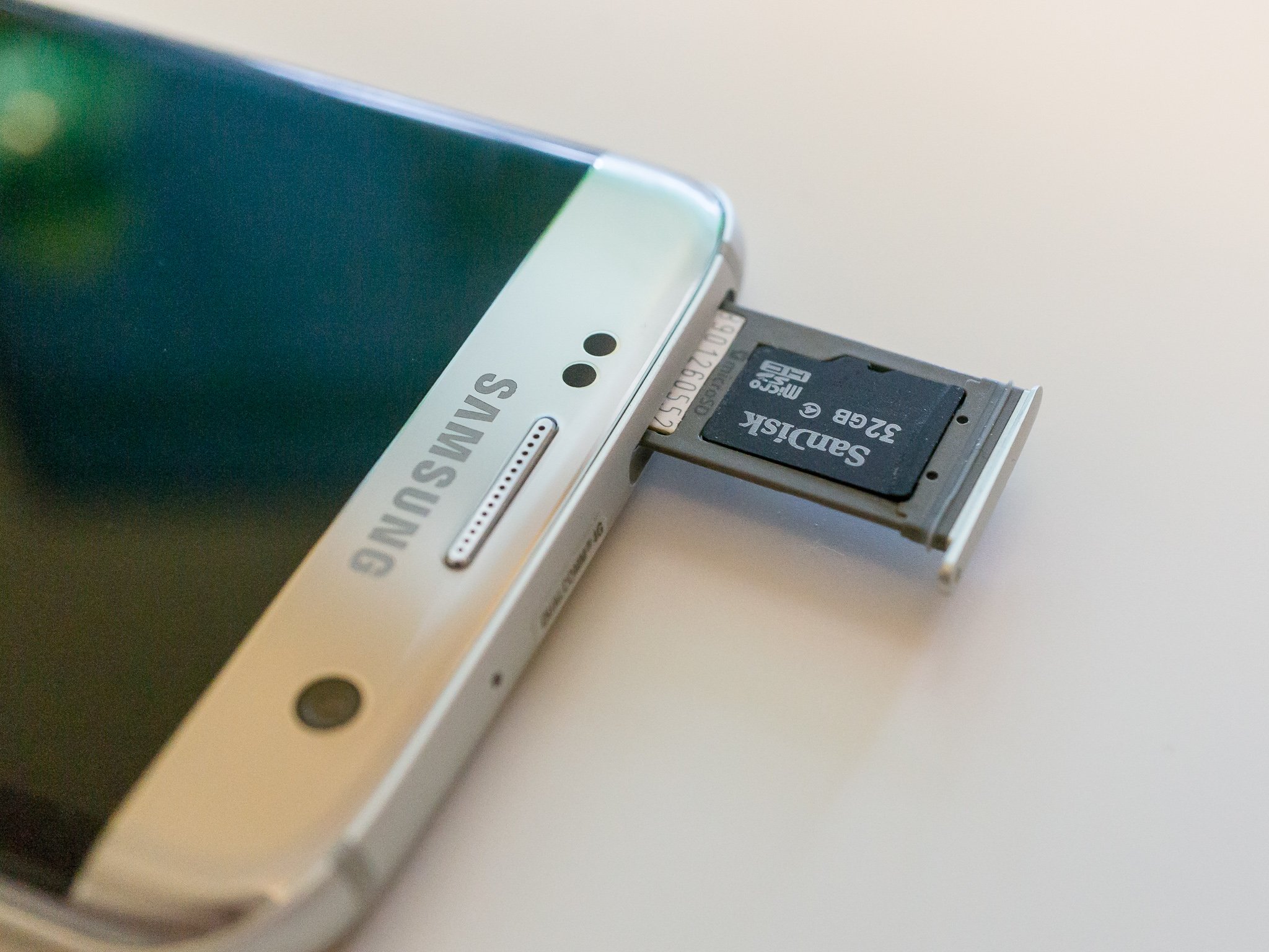 Samsung Galaxy s6 Edge SD Card. Флешка для андроида. Фото на флешку андроид. Сломанная флешка.