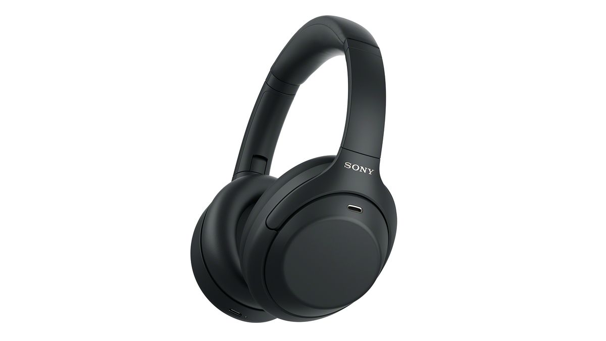 A selection of images of the Sony WH-1000XM4C ANC headphone.