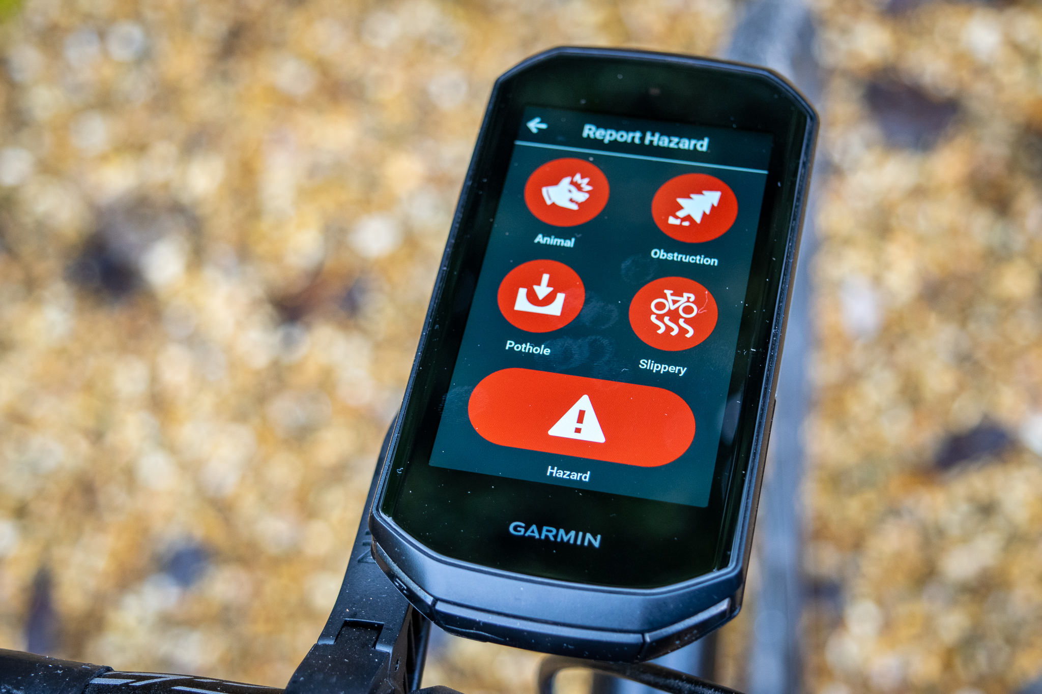 An image of Garmin Edge 1050 on a handlebar mount 