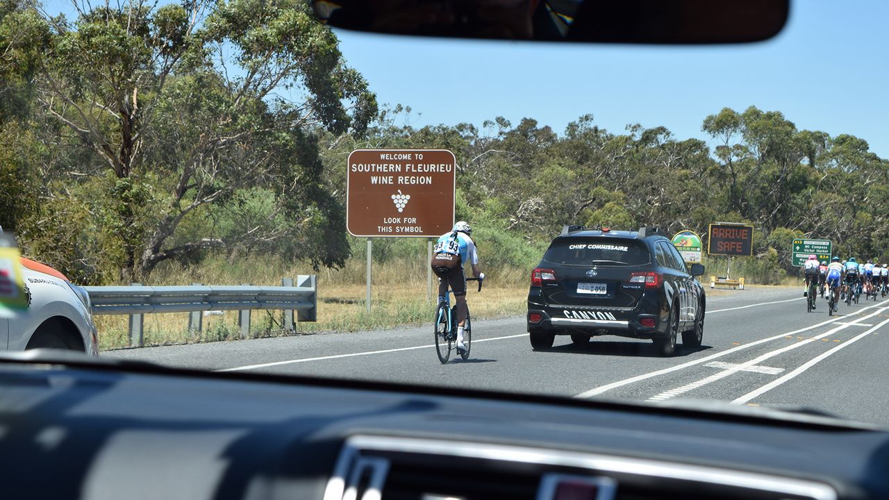 Matteo Montaguti chases back on to the back of the peloton