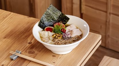 nakamushi london review
