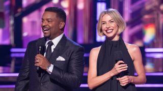 Alfonso Ribeiro and Julianne Hough hosting Dancing with the Stars Season 34 premiere