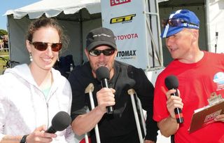 Lea Davison (Maxxis) joins announcers Larry Longo and Richard Fries to call the race