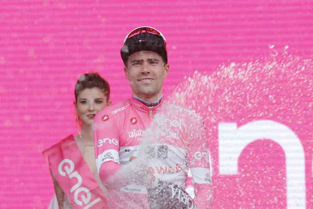 Tom Dumoulin not 'planning on defending' maglia rosa in early Giro d ...