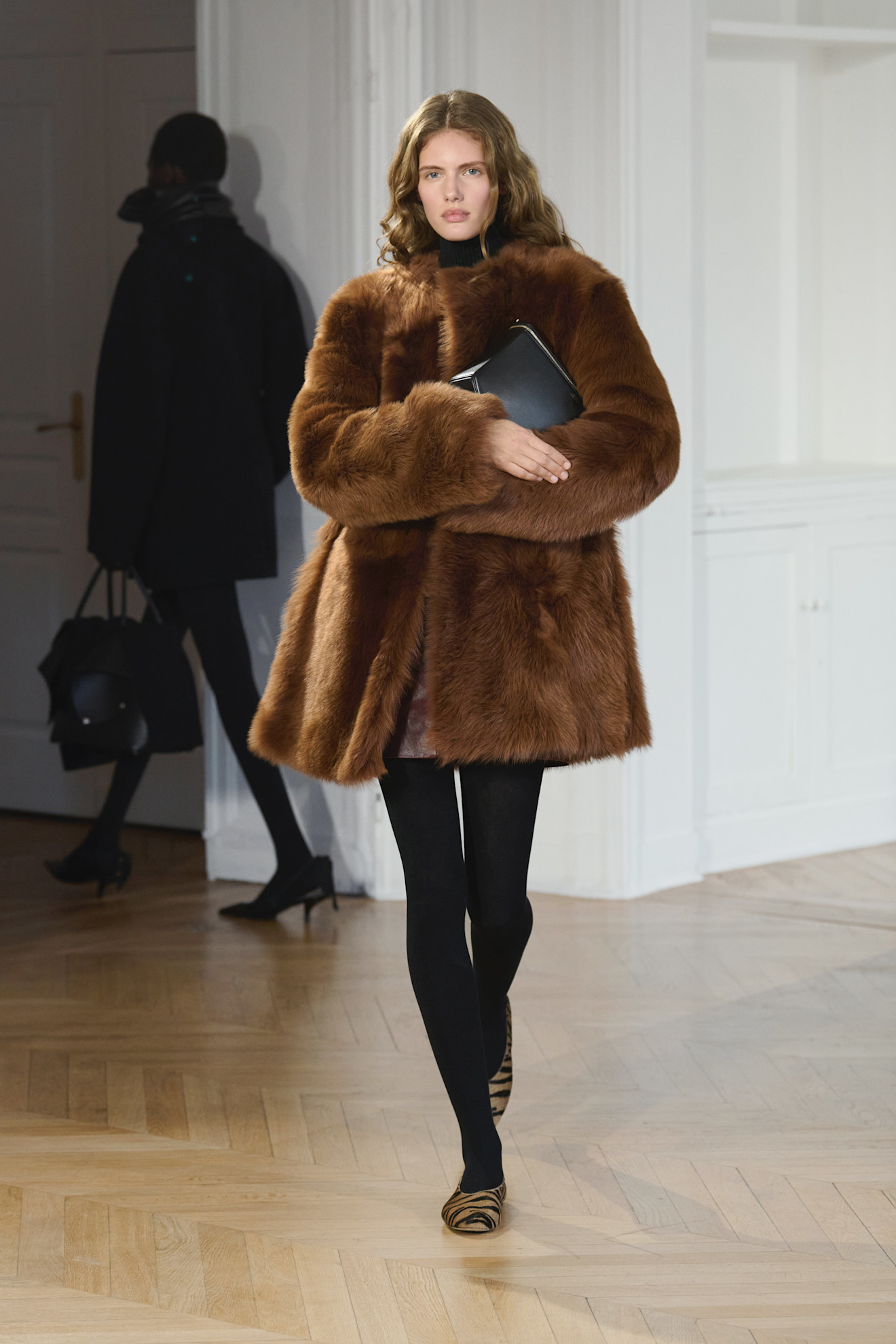 Toteme fall/winter 2026 model on the runway.
