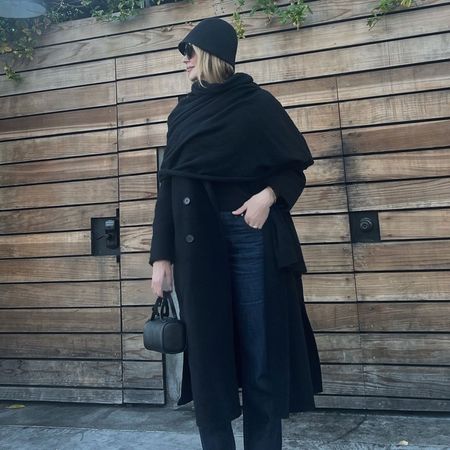 The dated jeans not to wear with flats in 2026