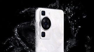 Huawei P60 Rococo White camera closeup with water press image