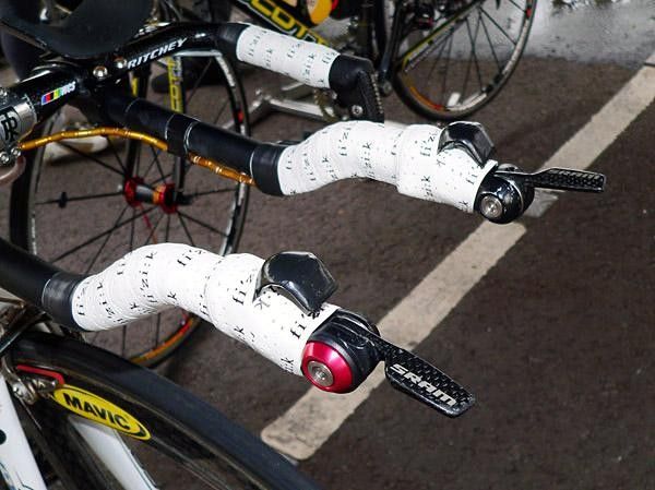 Extra bits on Millar's TT bar extensions help him maintain a stable hand position.