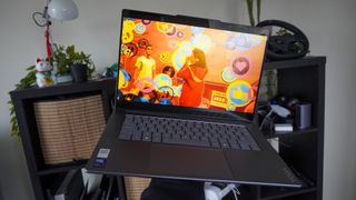 Lenovo Yoga Slim 7i Aura Edition