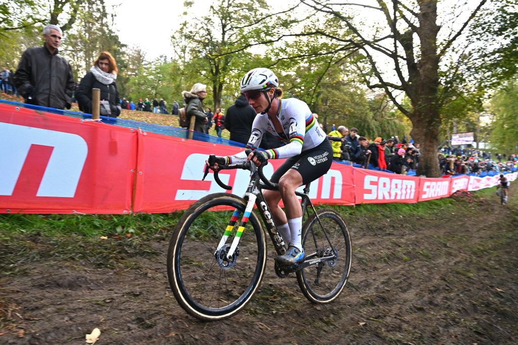 NAMUR BELGIUM NOVEMBER 05 Marianne Vos of The Netherlands competes during the 20th UEC European Cyclocross Championships 2022 Womens Elite EuroCross22 on November 05 2022 in Namur Belgium Photo by Luc ClaessenGetty Images
