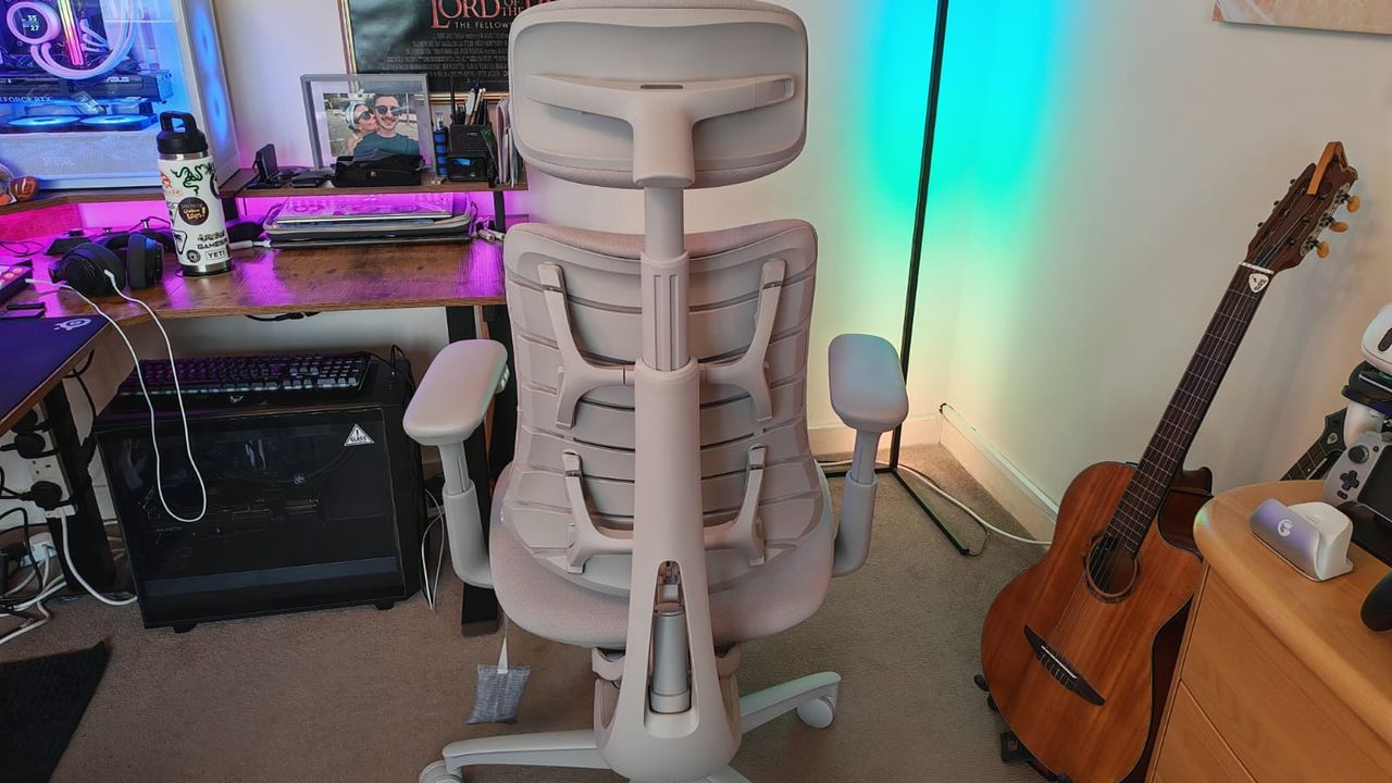 The LiberNovo Omni from behind