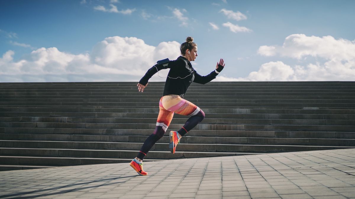 woman running 