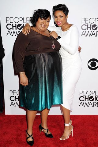 Jennifer And Julia Hudson At The People's Choice Awards