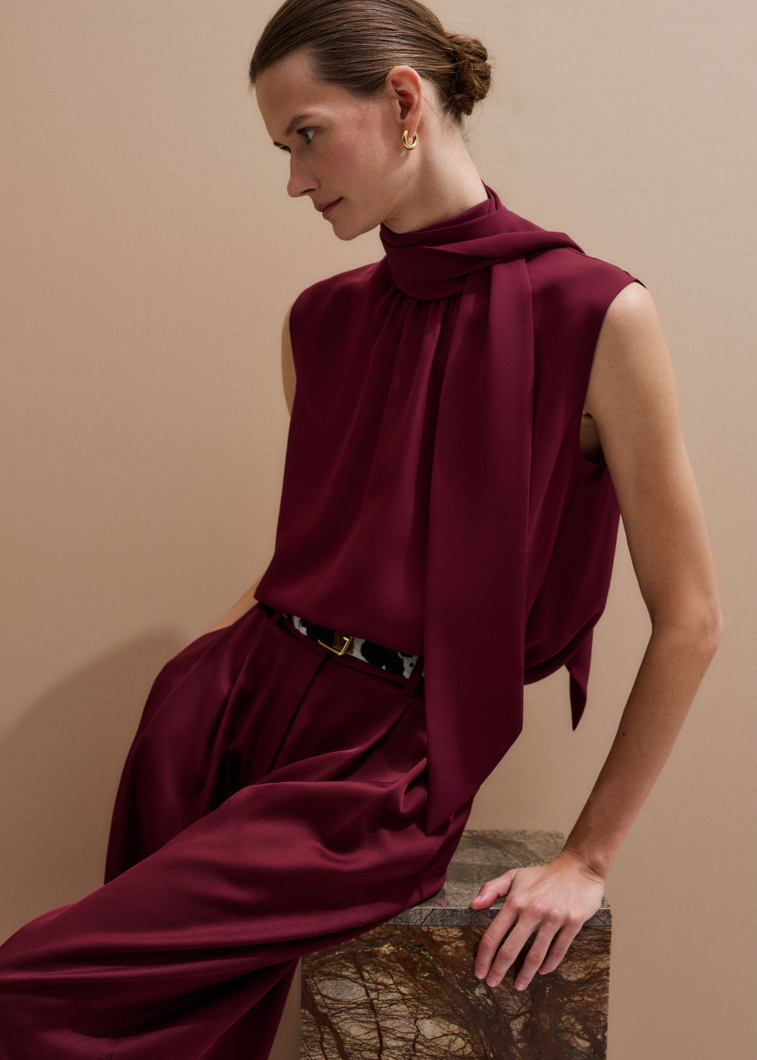 Sleeveless Top + Scarf