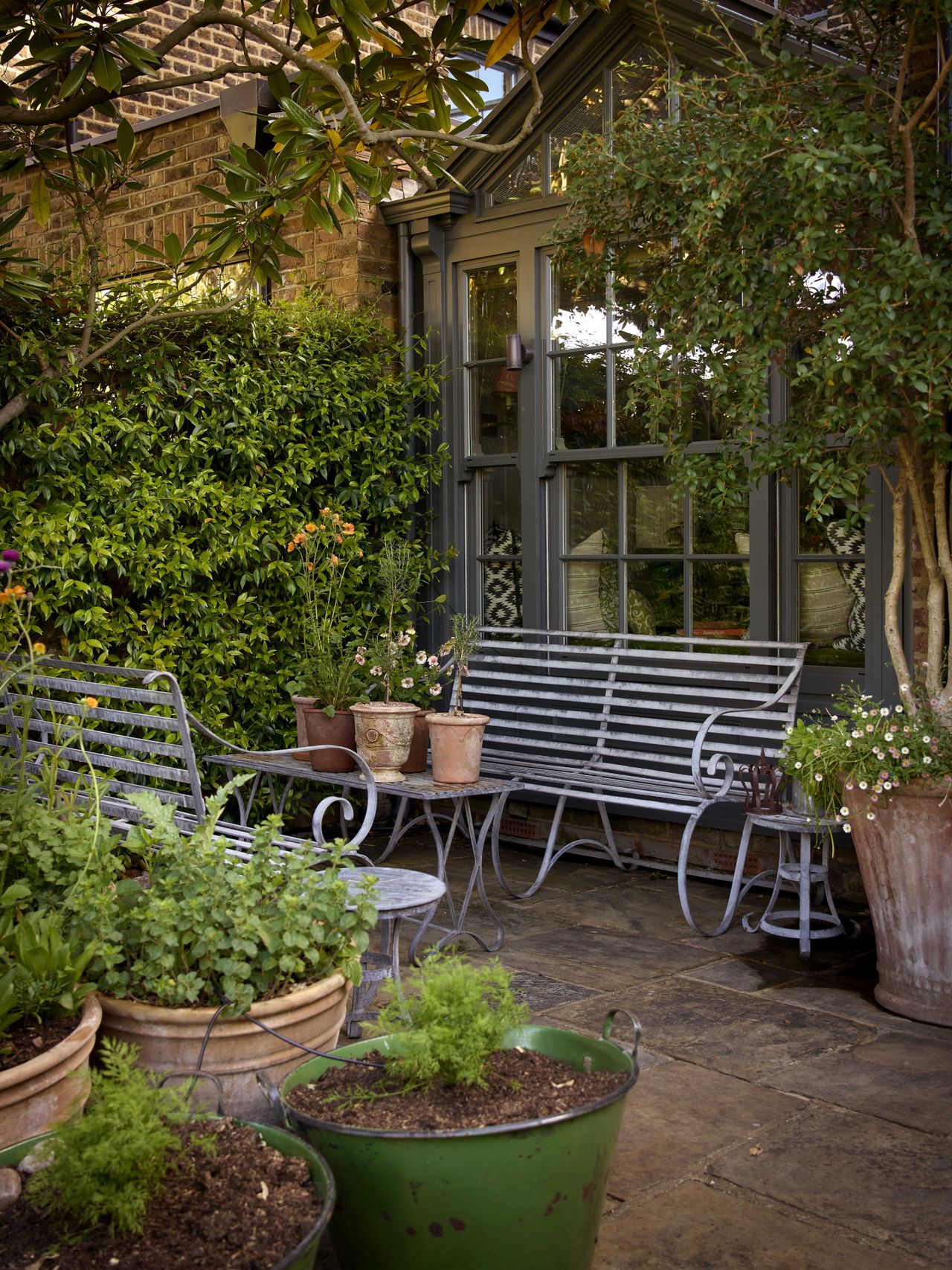 Butter Wakfield West London house and garden