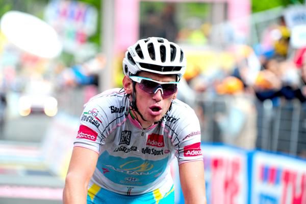 Roman Kreuziger (Astana) comes across in eighth