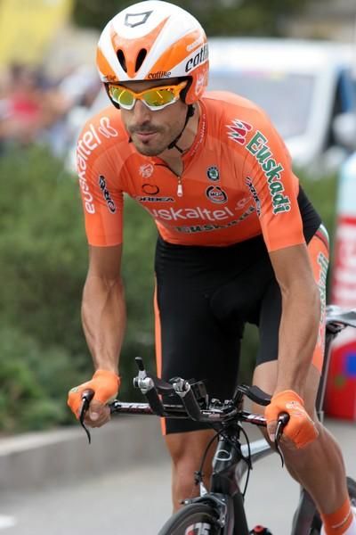 Egoi Martinez De Esteban (Euskaltel - Euskadi) starts his 40.5km in Annecy.