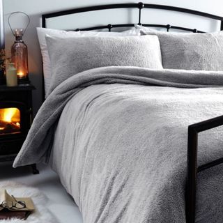 Best Christmas bedding set grey fleece set from silentnight 