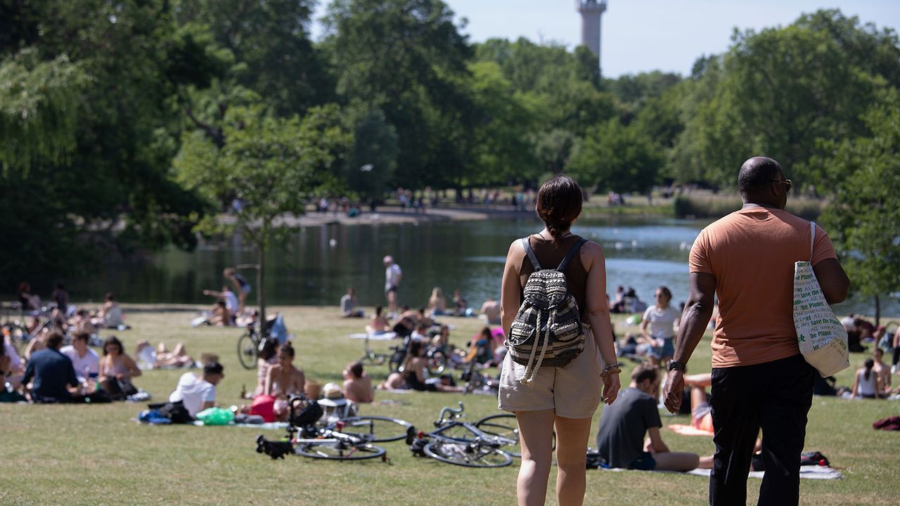 People in Regent&amp;#039;s Park © Jo Hale/Getty Images