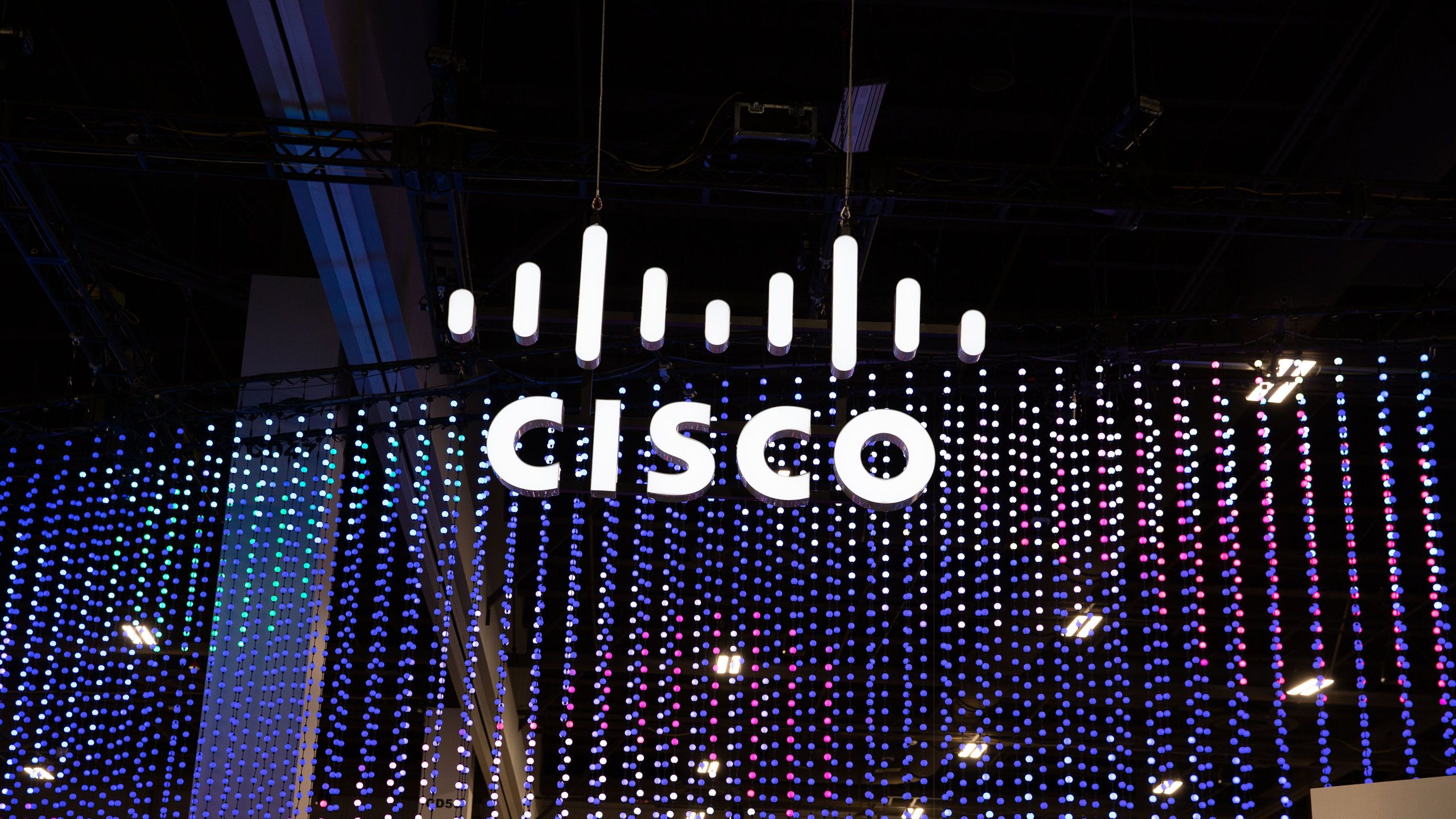 Cisco unveils new ‘intelligent’ approach to networking with brace of ...
