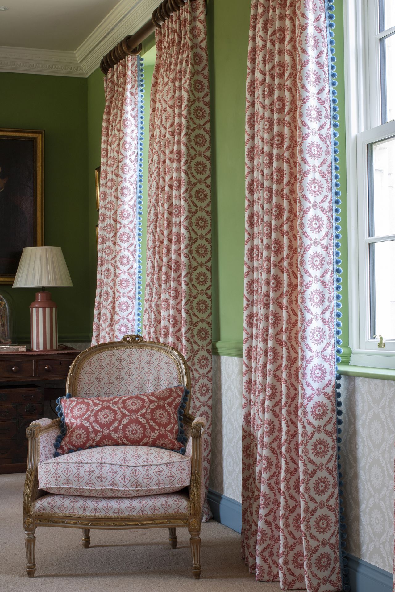 How to choose curtain colors for any room experts advise Homes & Gardens