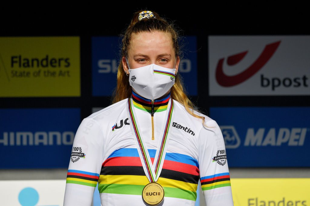 LEUVEN BELGIUM SEPTEMBER 25 Zoe Backstedt of Great Britain poses with the gold medal after the 94th UCI Road World Championships 2021 Women Junior Road Race a 752km race from Leuven to Leuven flanders2021 on September 25 2021 in Leuven Belgium Photo by Luc ClaessenGetty Images